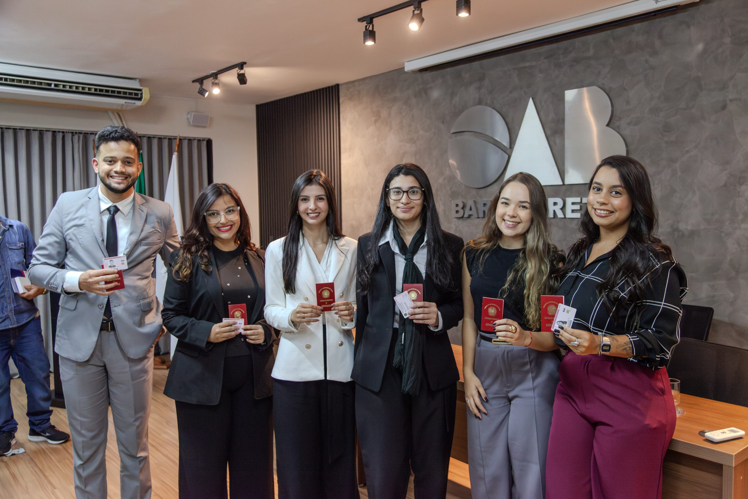 OAB Barro Preto - 21.5.25 – Entrega de carteiras a novos(as) advogados(as) e estagiários